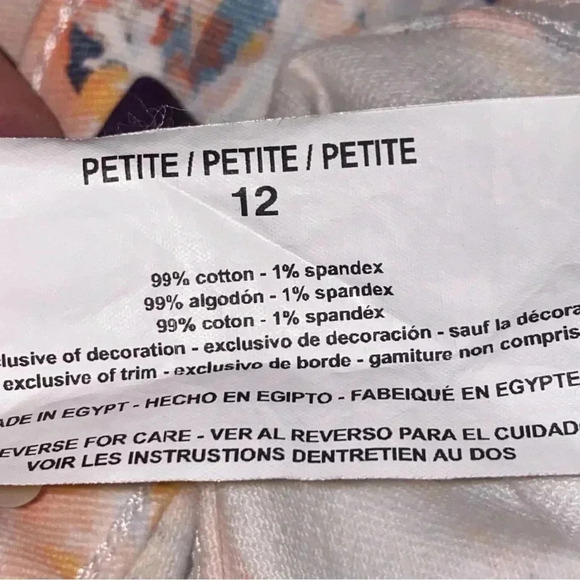 Gloria Vanderbilt Amanda Capris Size 12 Petite Flowers White Peachy - Picture 10 of 12